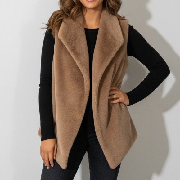 Catherine Malandrino Plush Faux Fur Vest – Buttery Soft & Glamorous in Camel - Picture 1 of 6